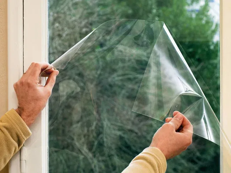 Film de sécurité pour vitrage — protection contre les bris de verre